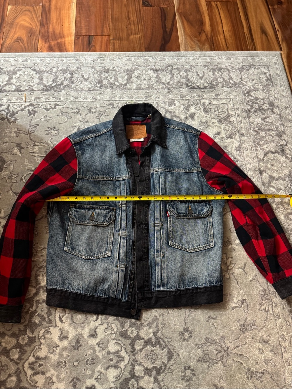 Levi's Blue Denim Jacket with Red and Black Buffalo Plaid Sleeves - Picture 6 of 7